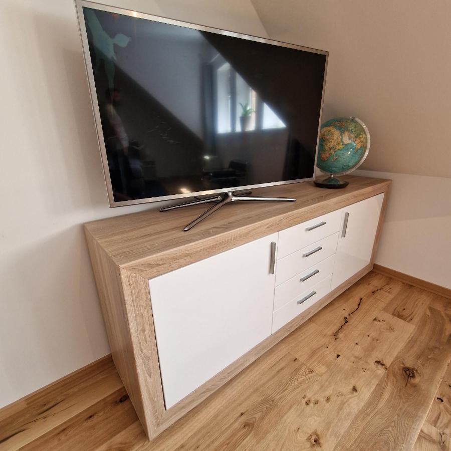 לייפציג Apartment Mit Parkblick & Massagestuhl מראה חיצוני תמונה