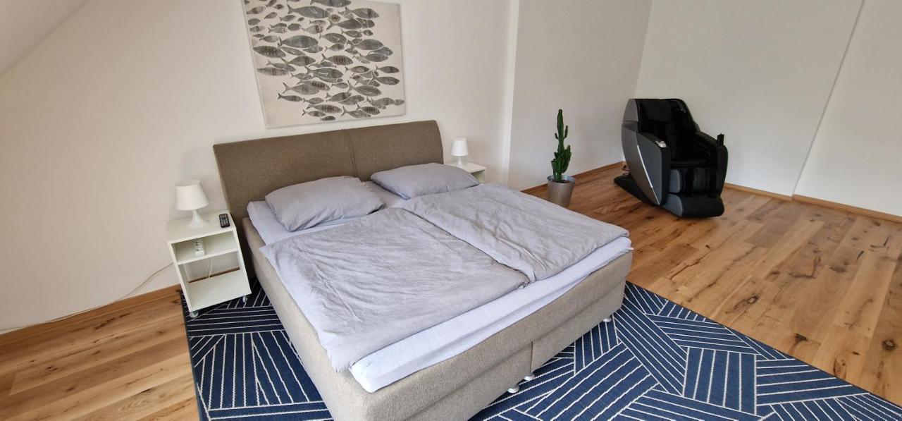 לייפציג Apartment Mit Parkblick & Massagestuhl מראה חיצוני תמונה