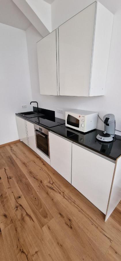 לייפציג Apartment Mit Parkblick & Massagestuhl מראה חיצוני תמונה